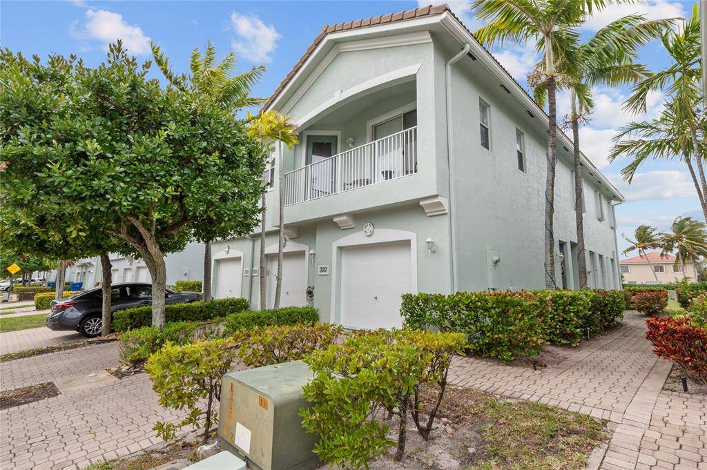 Riviera Beach, FL 33404,3067 Laurel Ridge Cir