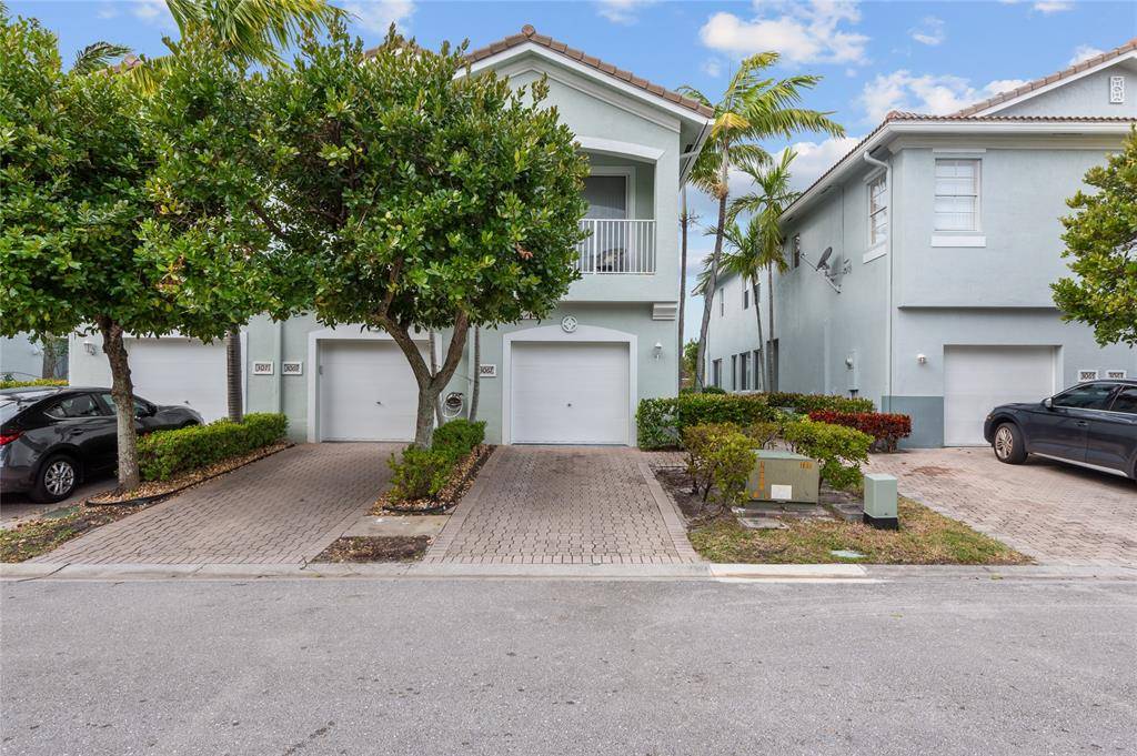 Riviera Beach, FL 33404,3067 Laurel Ridge Cir