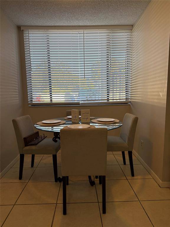 Oakland Park, FL 33309,3300 NW 46th St