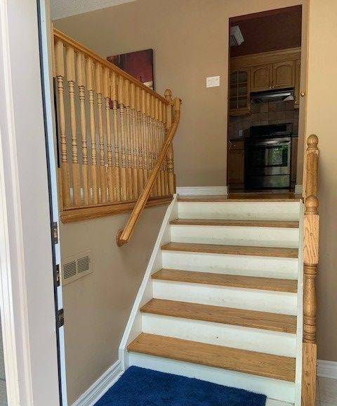 Brampton, ON L6W 2Z9,9 Wilton DR #Upper