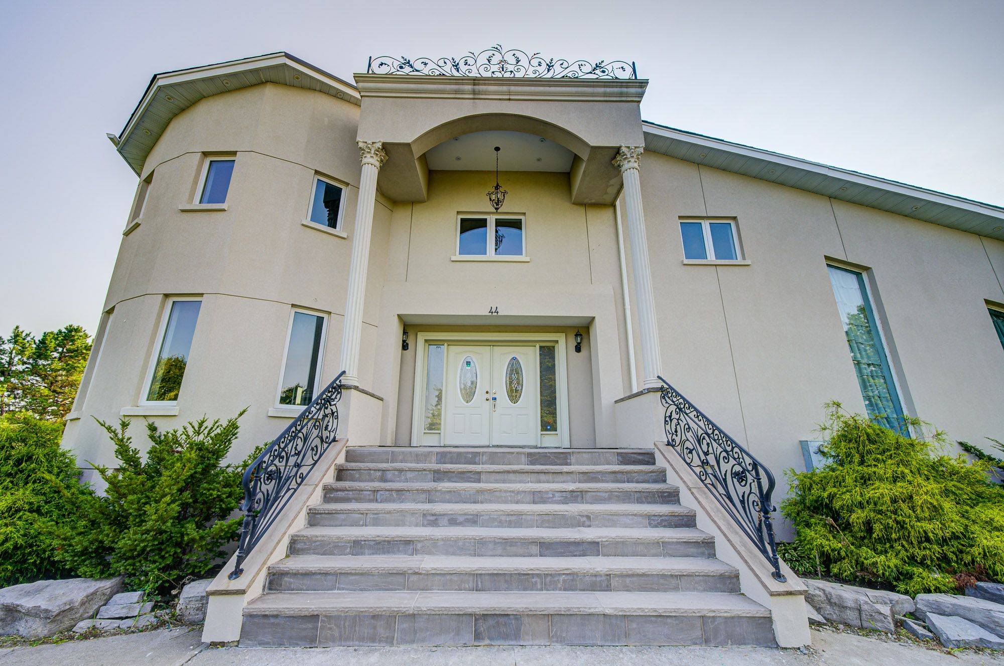 Brampton, ON L6P 0E2,44 Bellini AVE