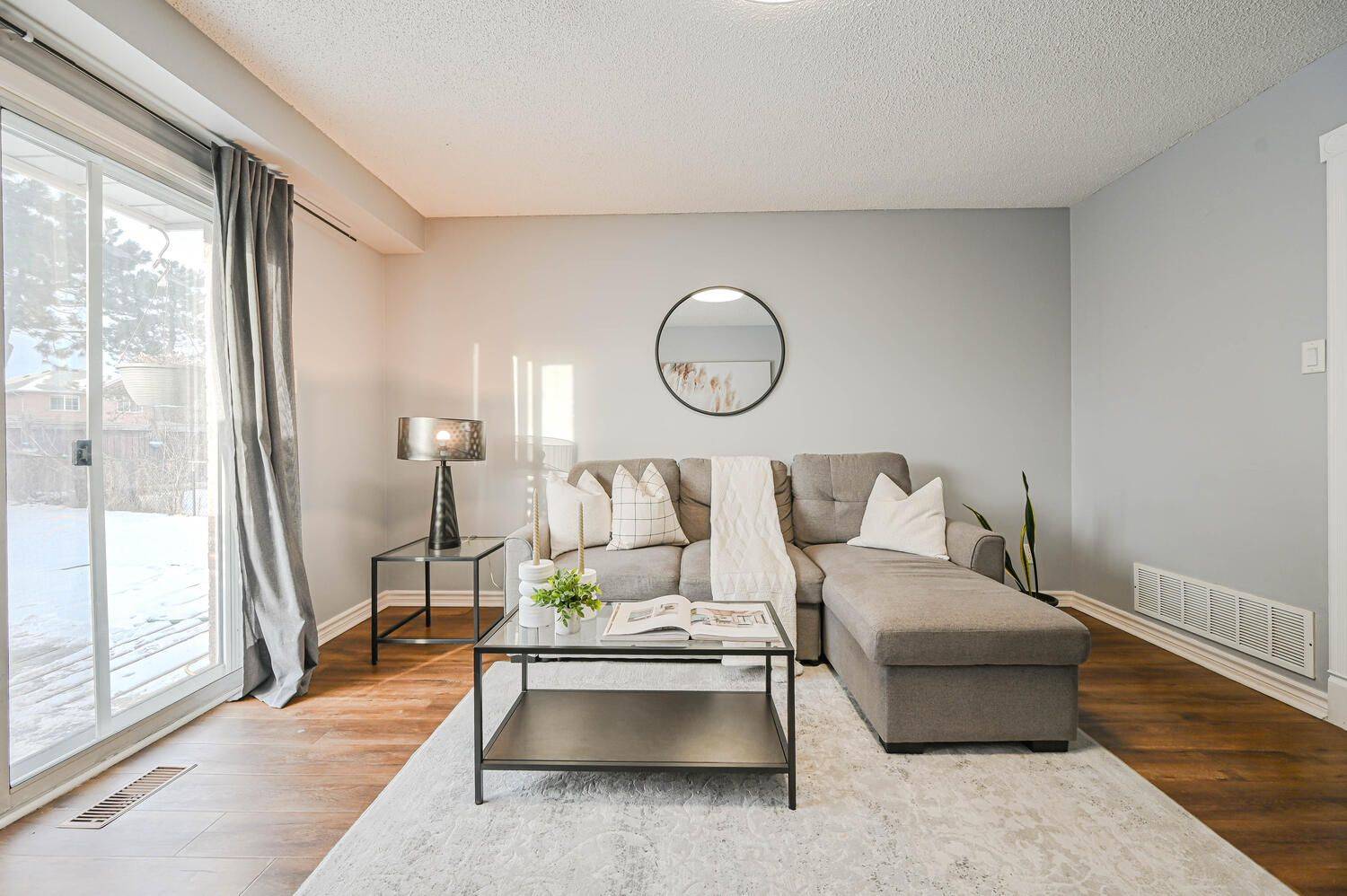 Brampton, ON L6R 1B4,73 Chipmunk CRES