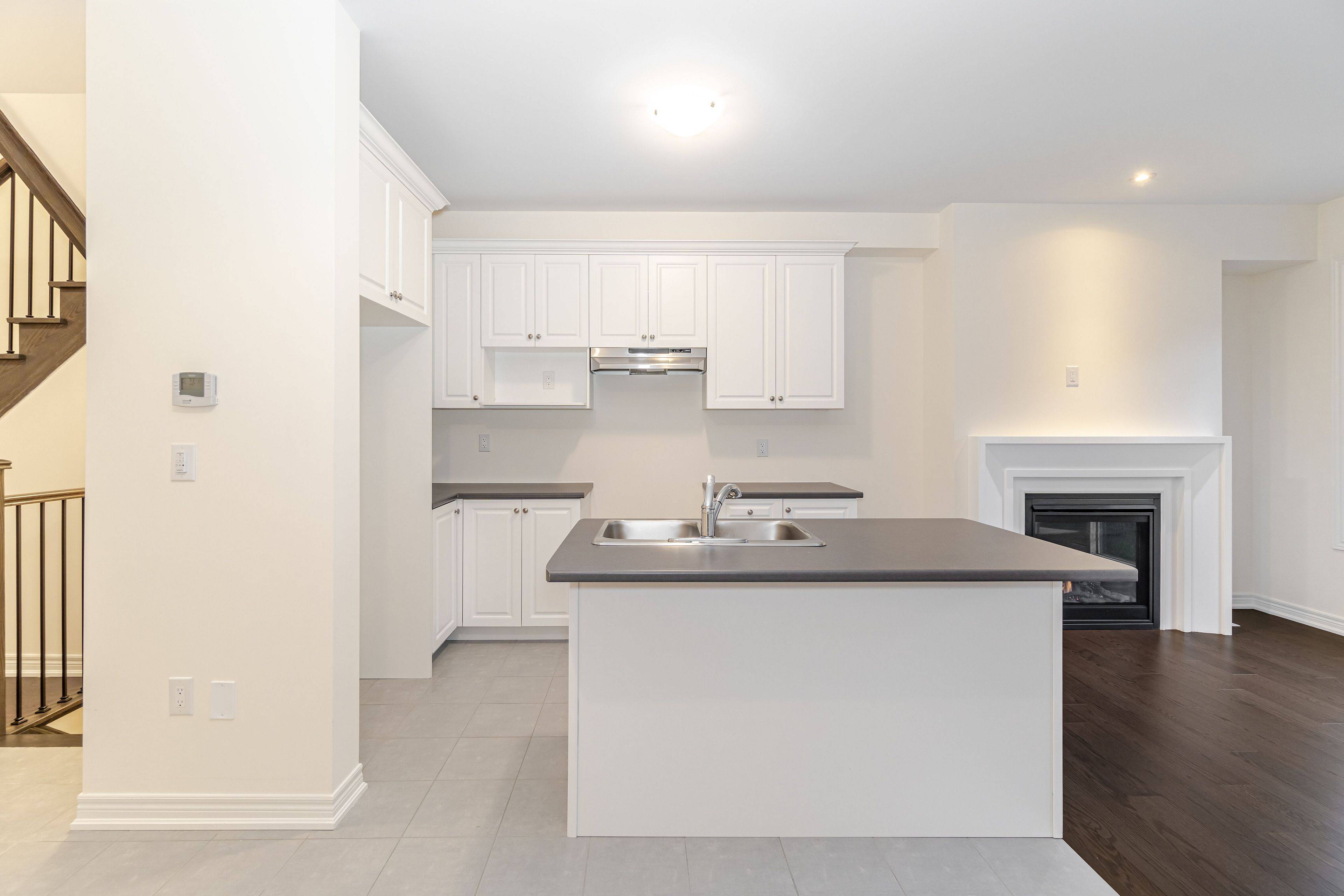 Brampton, ON L7A 0C3,10 Gosset RD