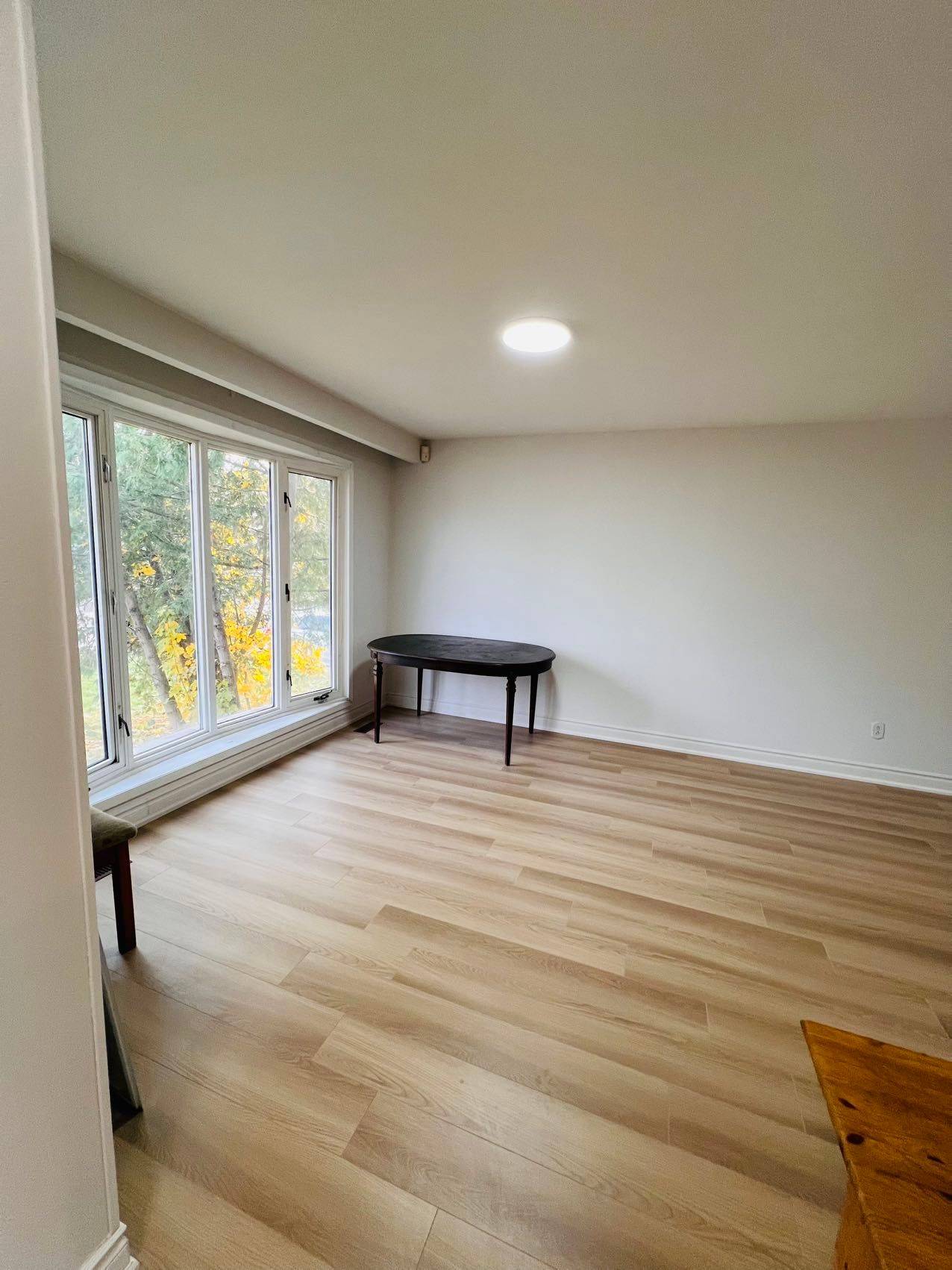 Oakville, ON L6H 2A4,1262 Napier CRES