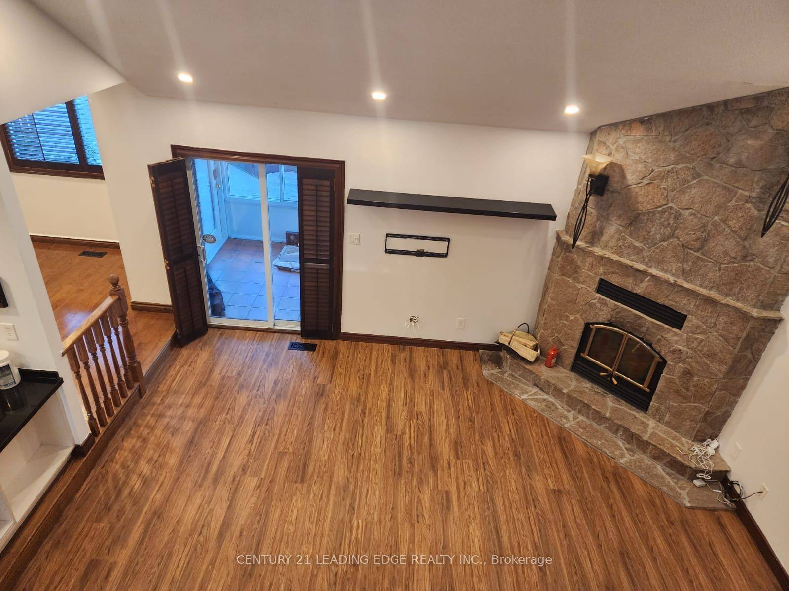 Hamilton, ON L9B 2J4,11 Westlawn DR