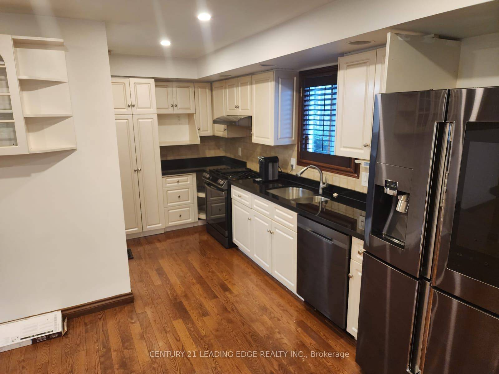 Hamilton, ON L9B 2J4,11 Westlawn DR