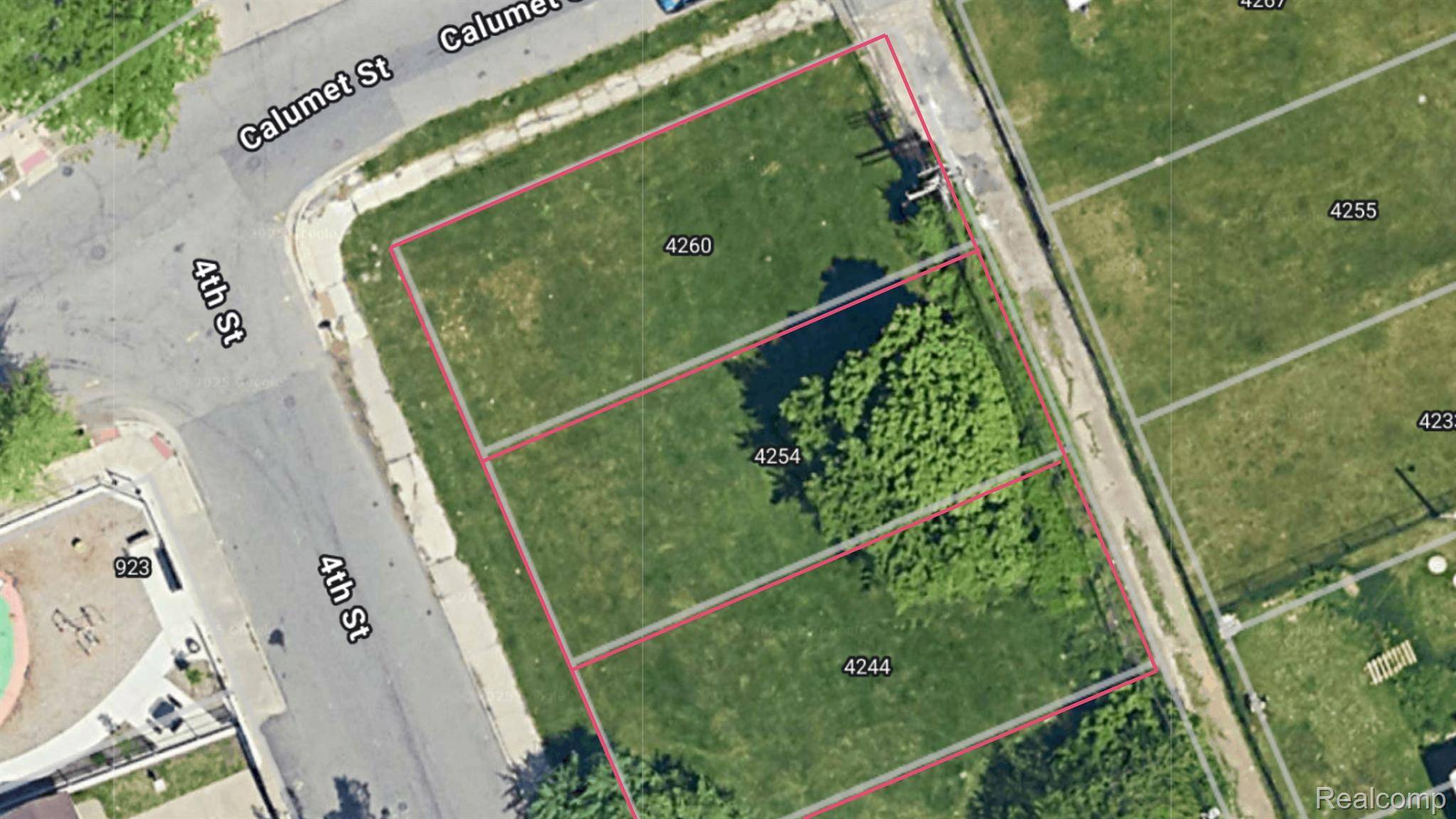 Detroit, MI 48201,4244 4th St package