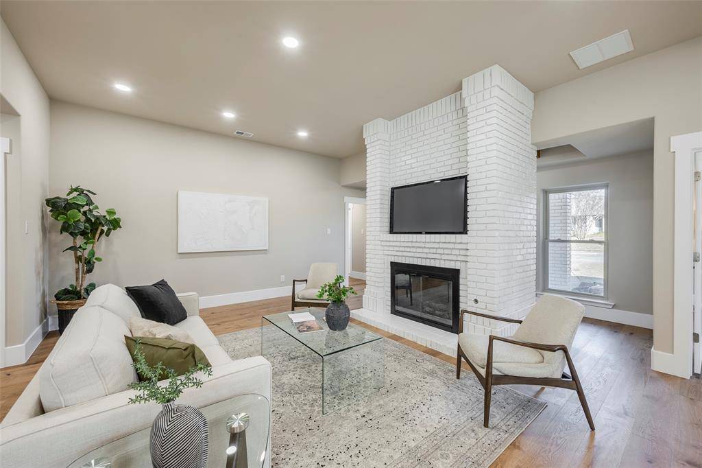 Dallas, TX 75248,7204 Canongate Drive