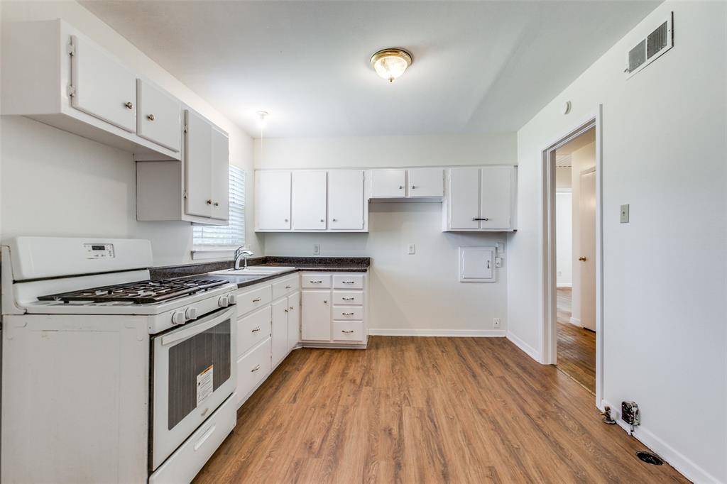 Dallas, TX 75228,10815 Ruth Ann Drive