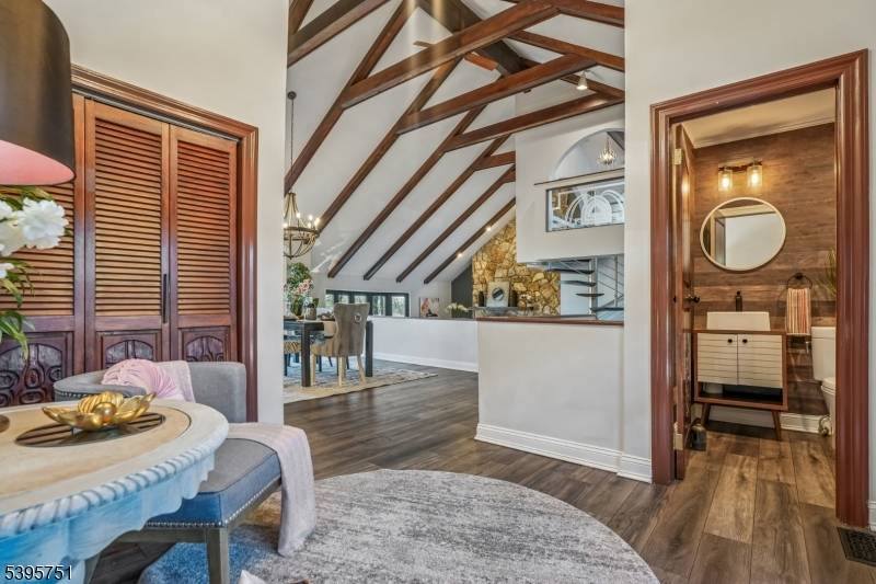 North Caldwell Boro, NJ 07006,18 Fairview Dr