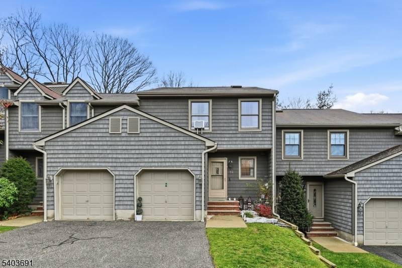 Bloomingdale Boro, NJ 07403,12 Mountain Ridge Rd