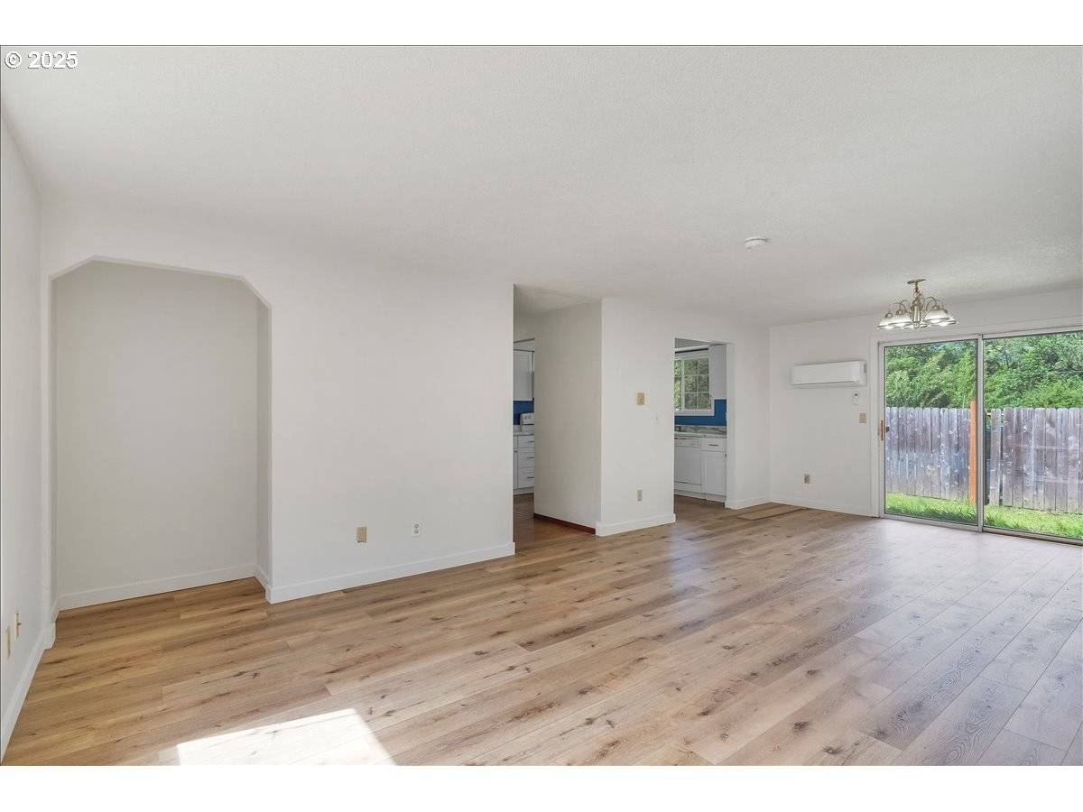 Dayton, OR 97114,113 MAIN ST