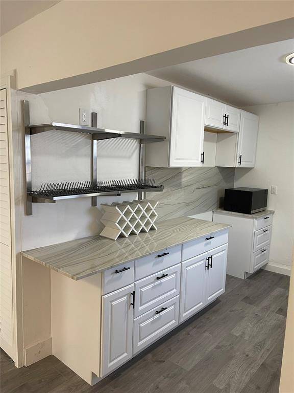 Hollywood, FL 33023,6118 Funston St