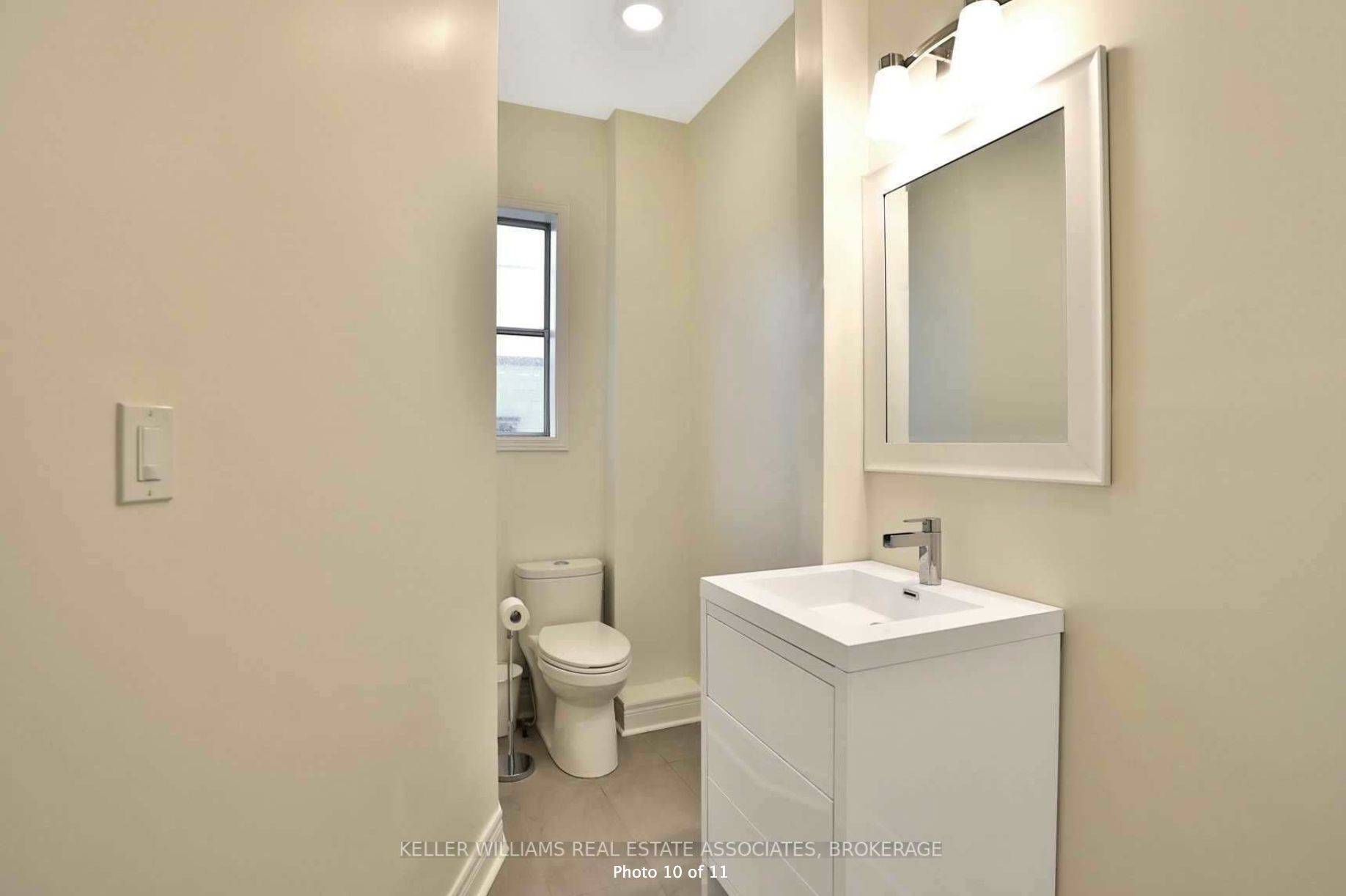 Mississauga, ON L5G 1E3,94 Lakeshore RD E #203