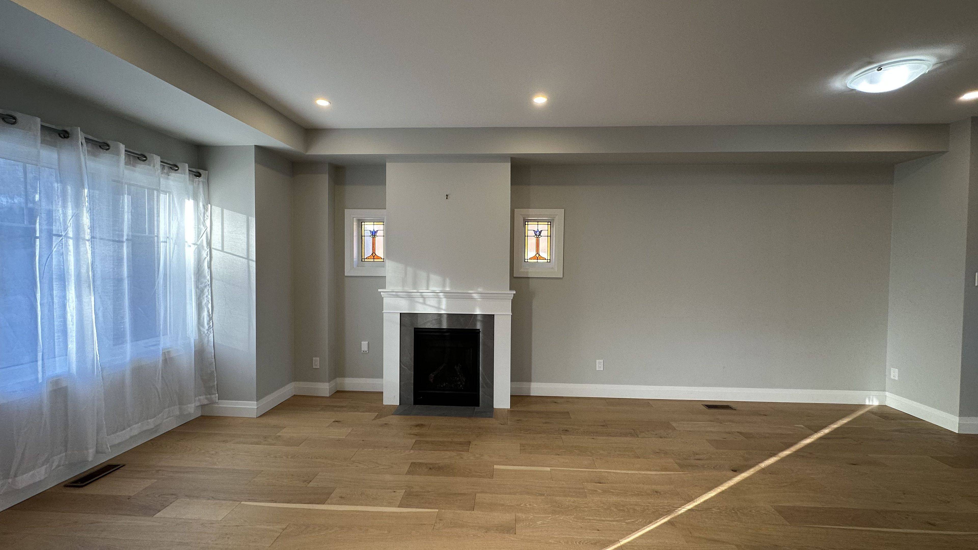 Toronto W06, ON M8V 2Y1,83 Third ST