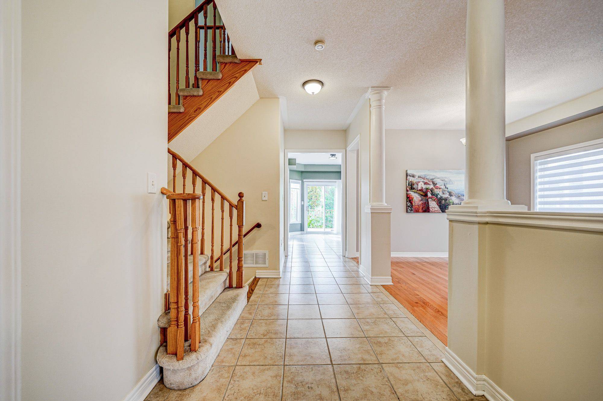 Oakville, ON L6H 6Y5,2470 Nichols DR