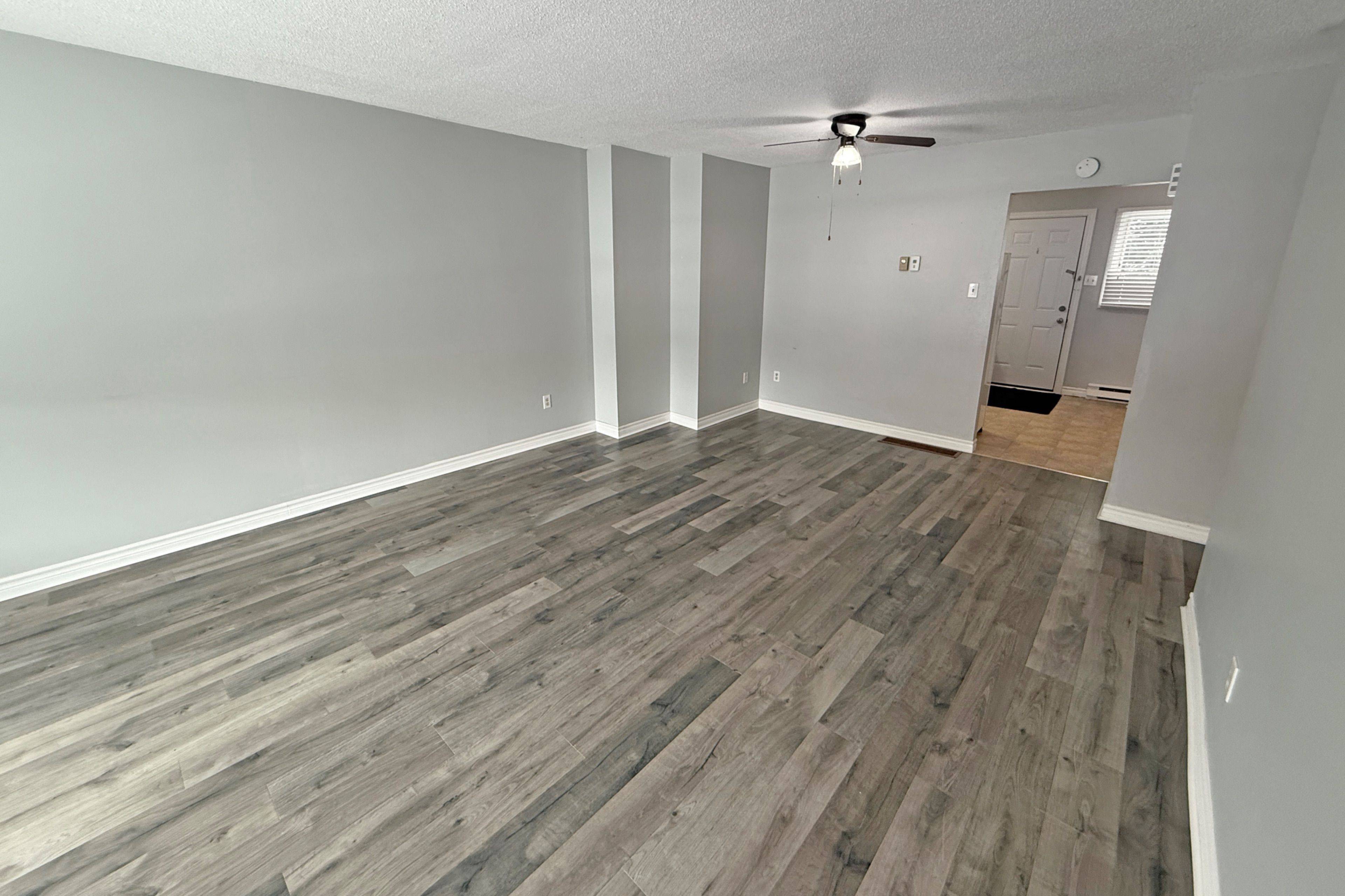 Woodstock, ON N4T 1L4,388 Springbank AVE N #3