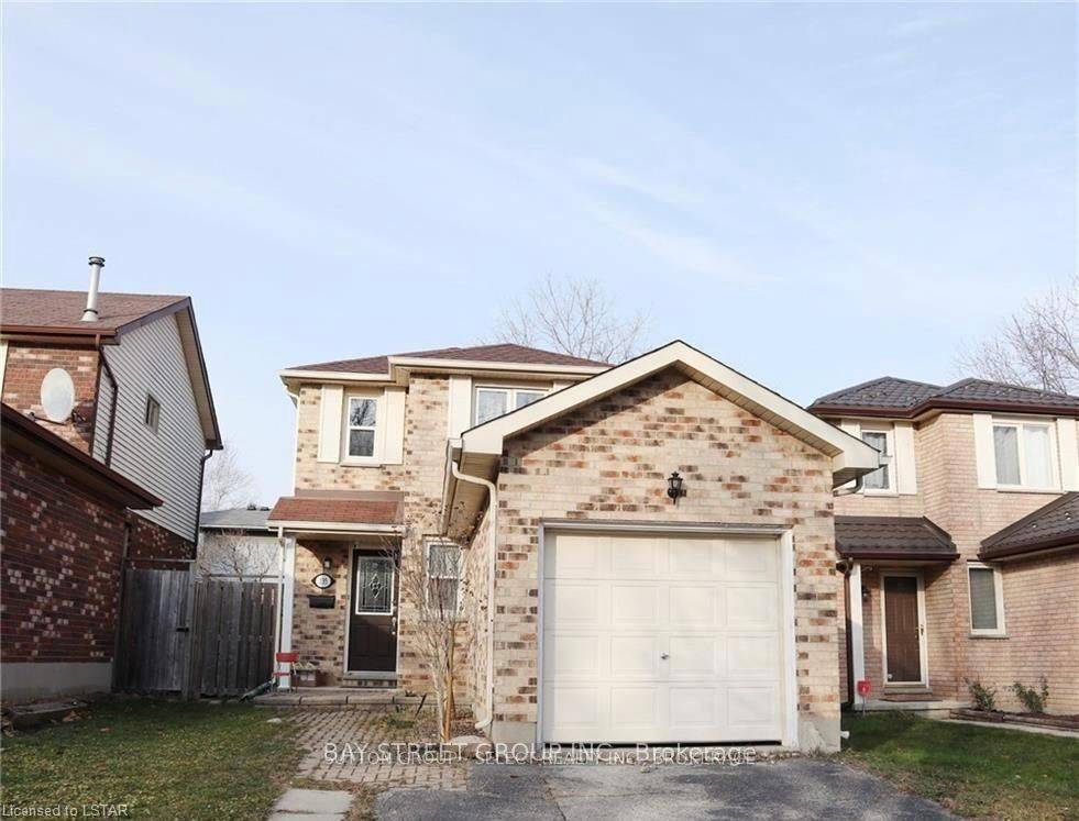 London North, ON N6G 4H2,135 Walmer Garden