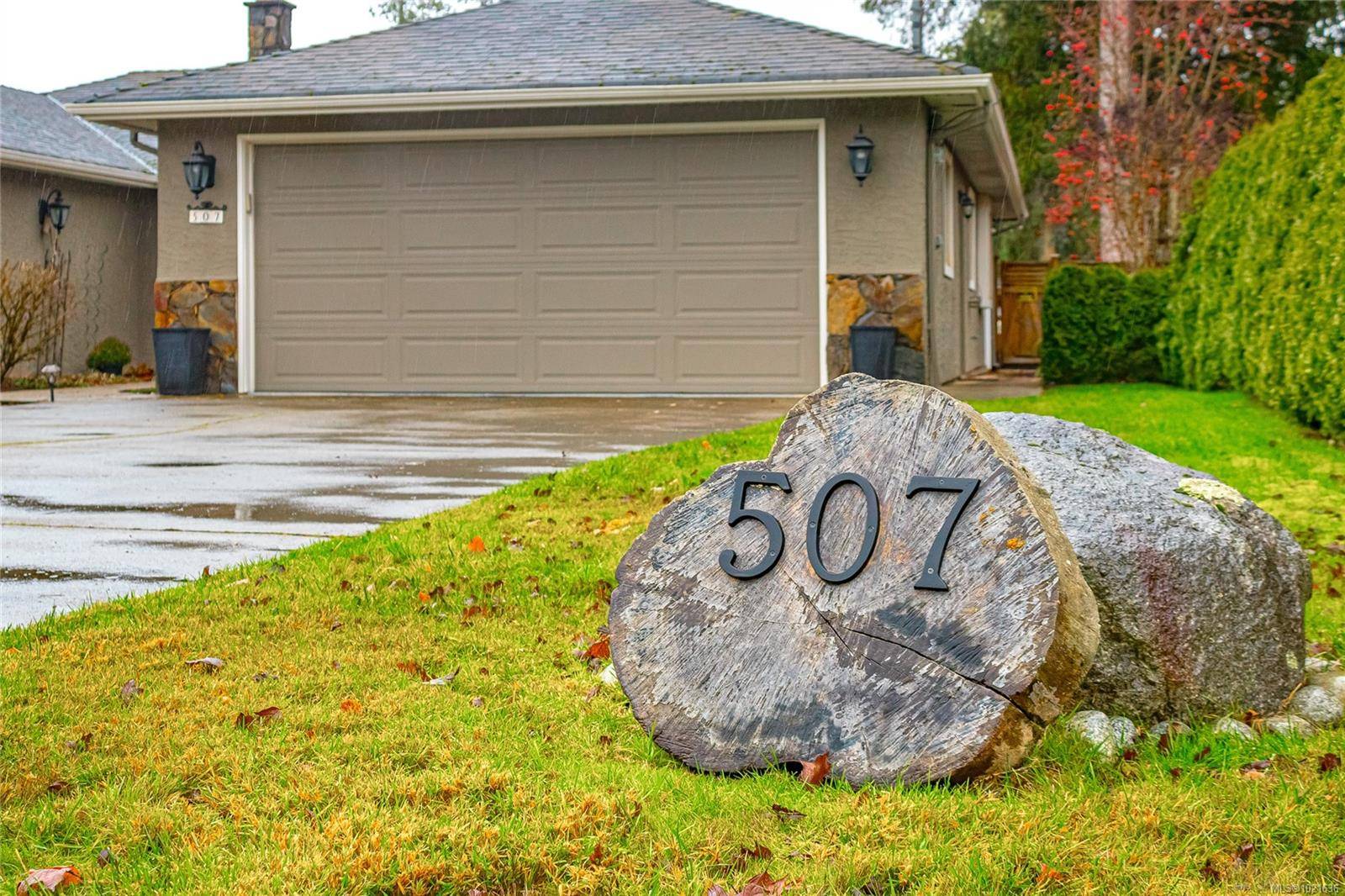 Qualicum Beach, BC V9K 1E8,507 Eaglecrest Dr