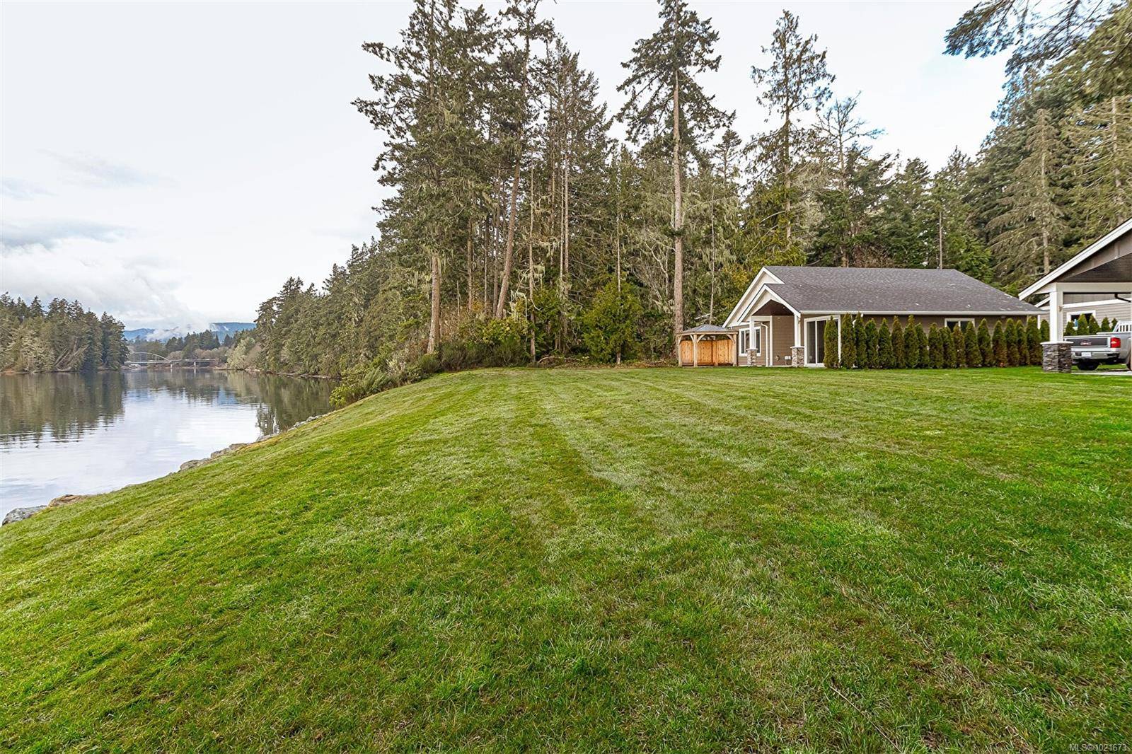 Sooke, BC V9Z 0B2,1996 Glenidle Rd