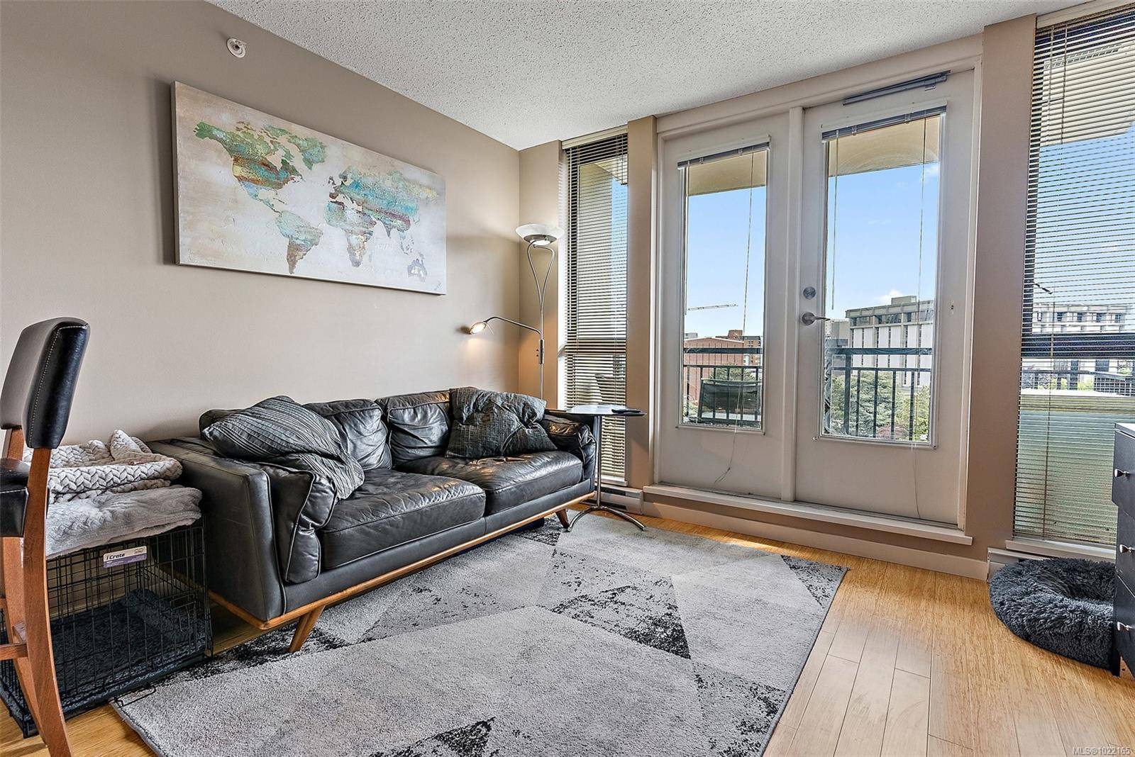 Victoria, BC V8W 4A4,751 Fairfield Rd #1103