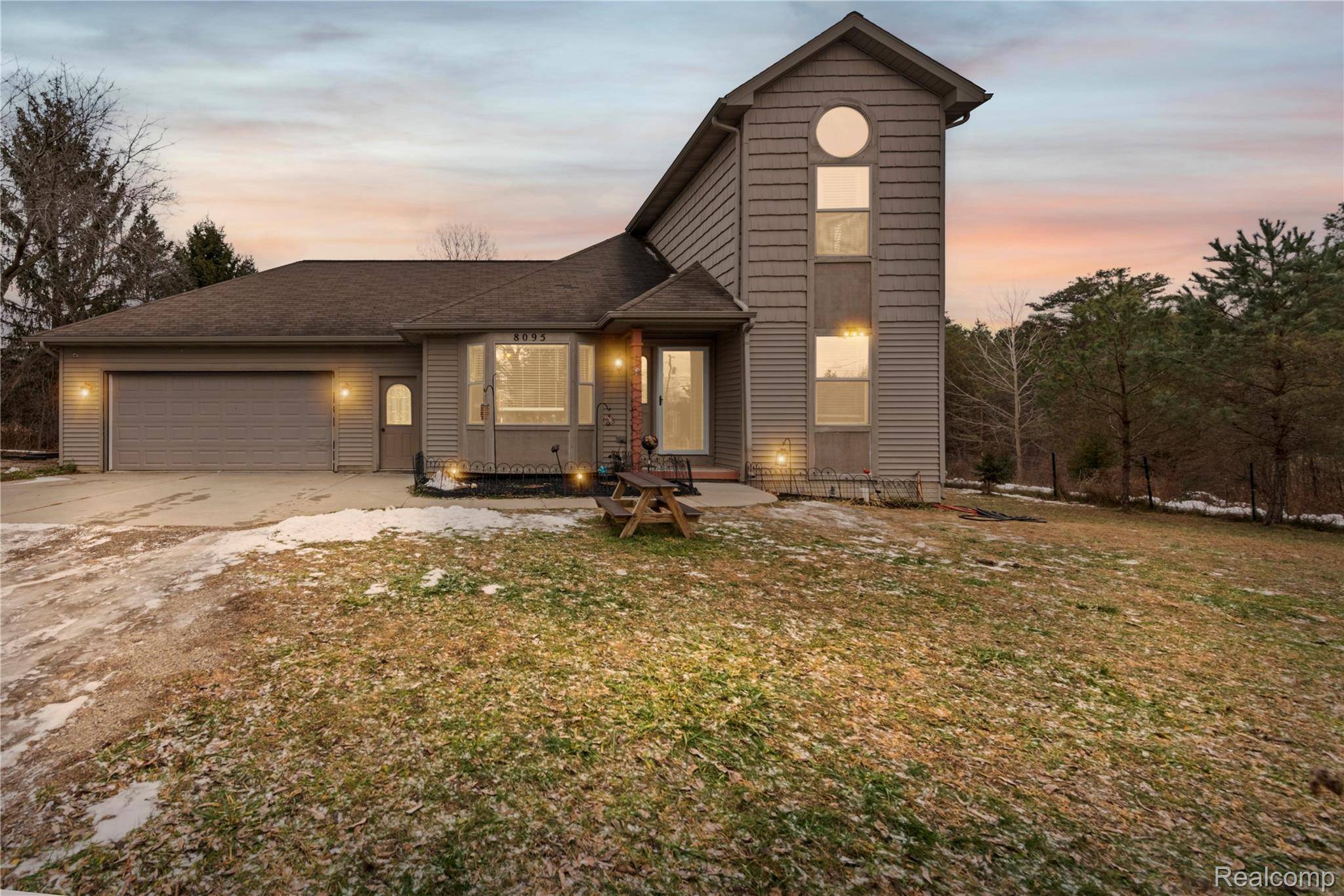 Mundy, MI 48439,8095 Torrey RD