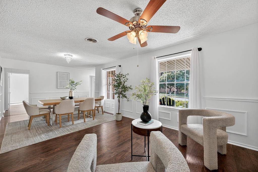 Dallas, TX 75238,9662 Ferndale Road