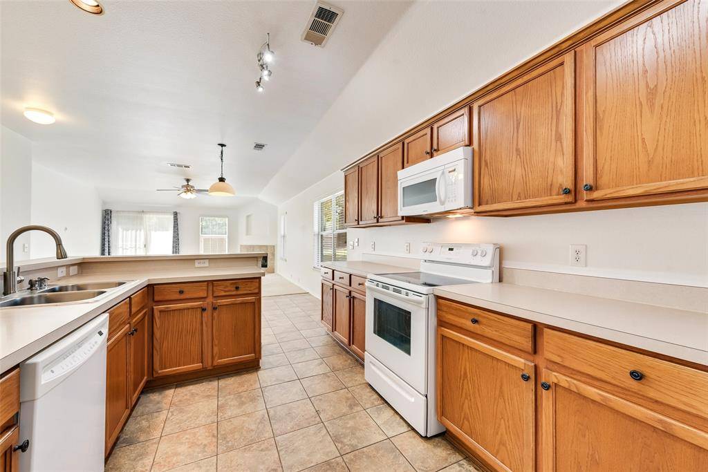 Wylie, TX 75098,1205 Periwinkle Drive