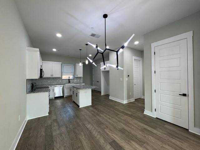 Lewisville, TX 75057,313 N Mill Street