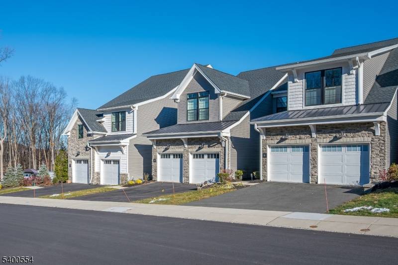 Denville Twp., NJ 07834,11 Swenson St