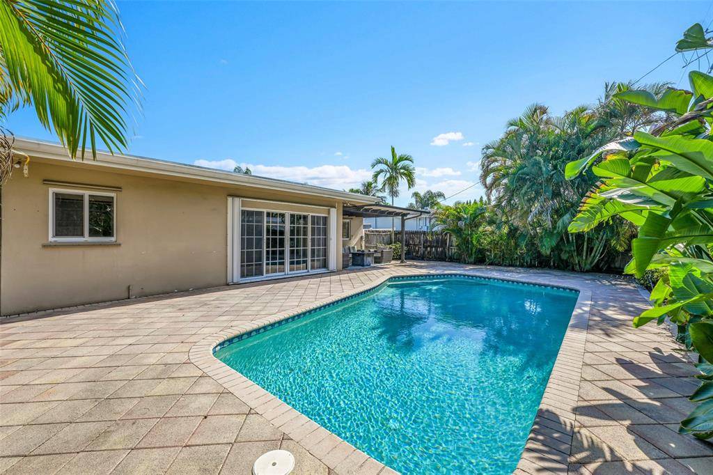 Oakland Park, FL 33334,4401 NE 18th Ave