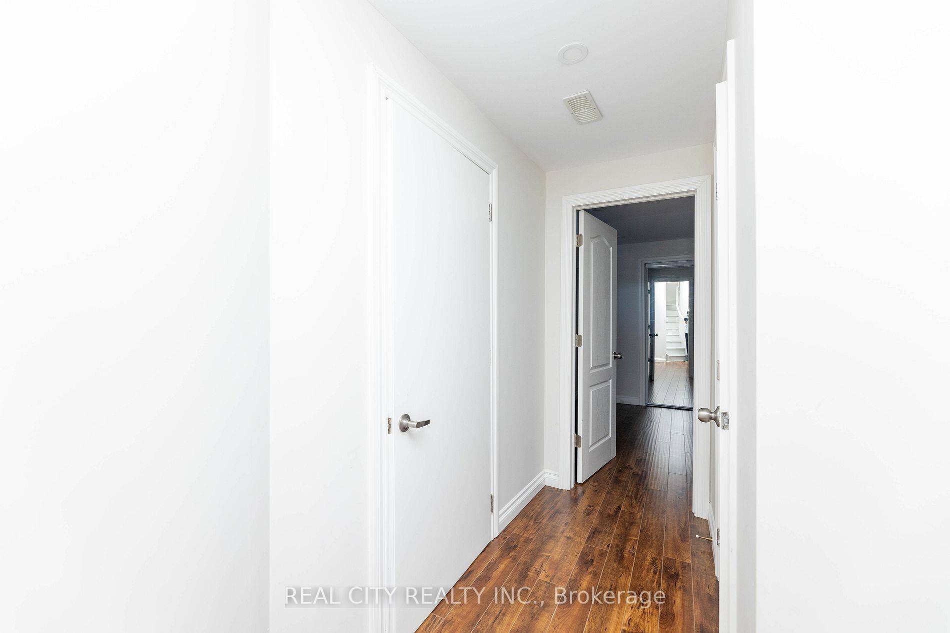 Vaughan, ON L4H 3Z4,Basement 54 Killington AVE W