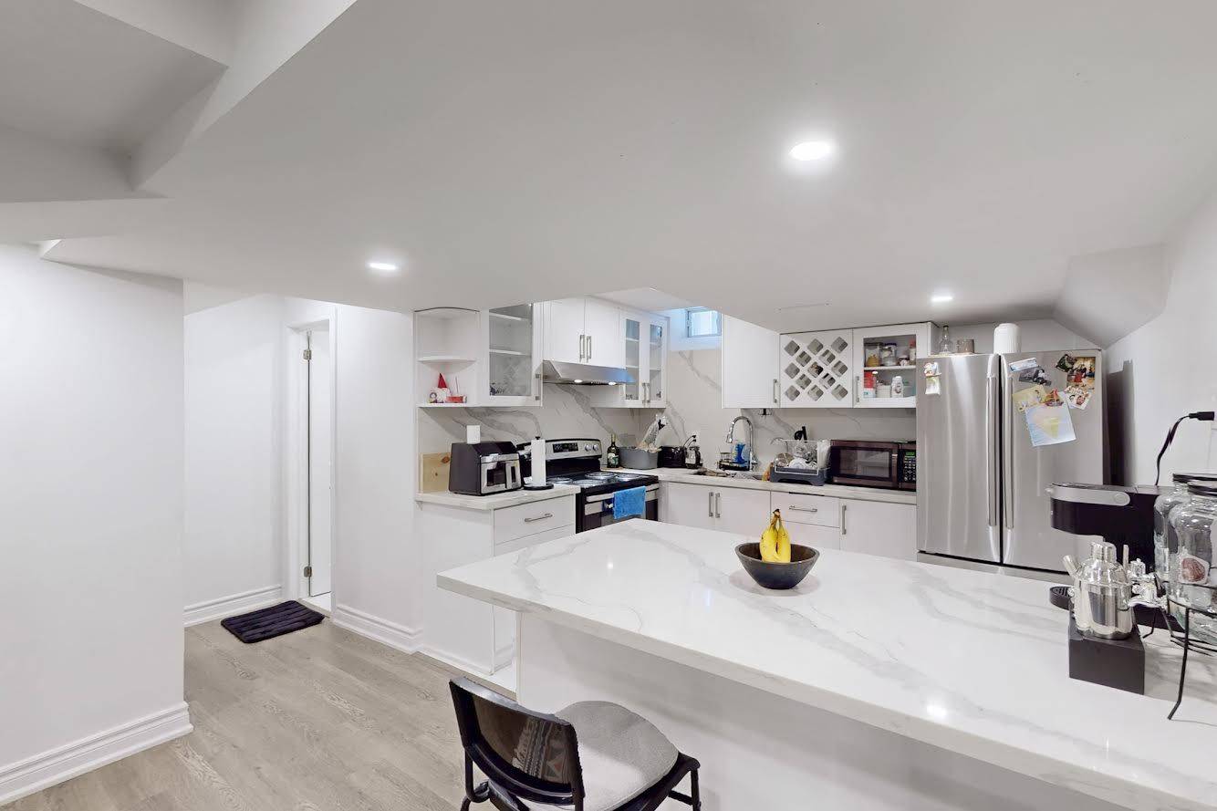 Richmond Hill, ON L4E 4H4,107 Bel Canto CRES W #Basement