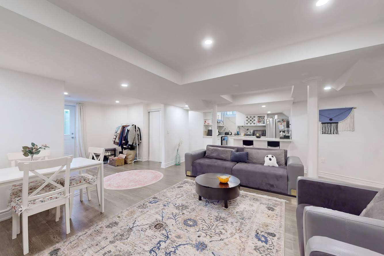 Richmond Hill, ON L4E 4H4,107 Bel Canto CRES W #Basement