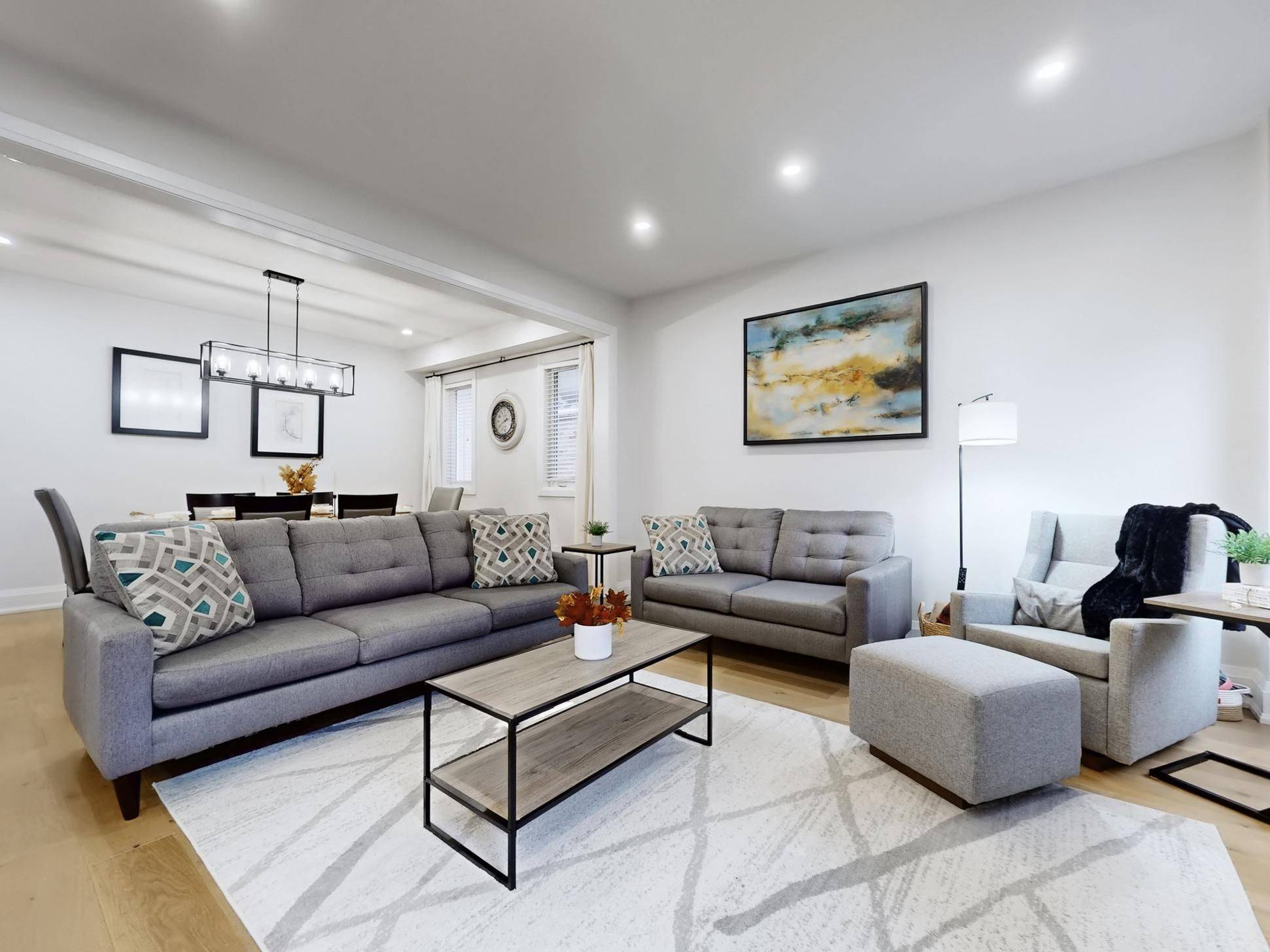 Georgina, ON L4P 0B7,14 Grey Wing AVE