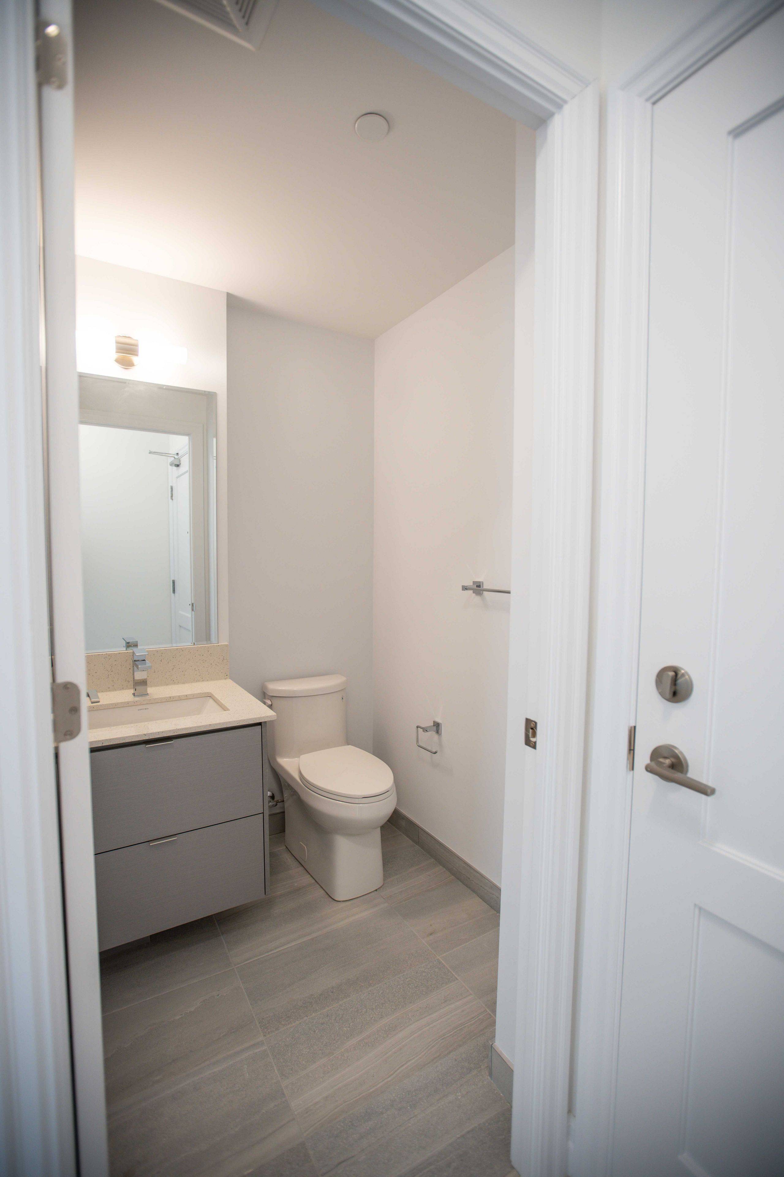 Mississauga, ON L5B 0N6,30 Elm DR W #1908