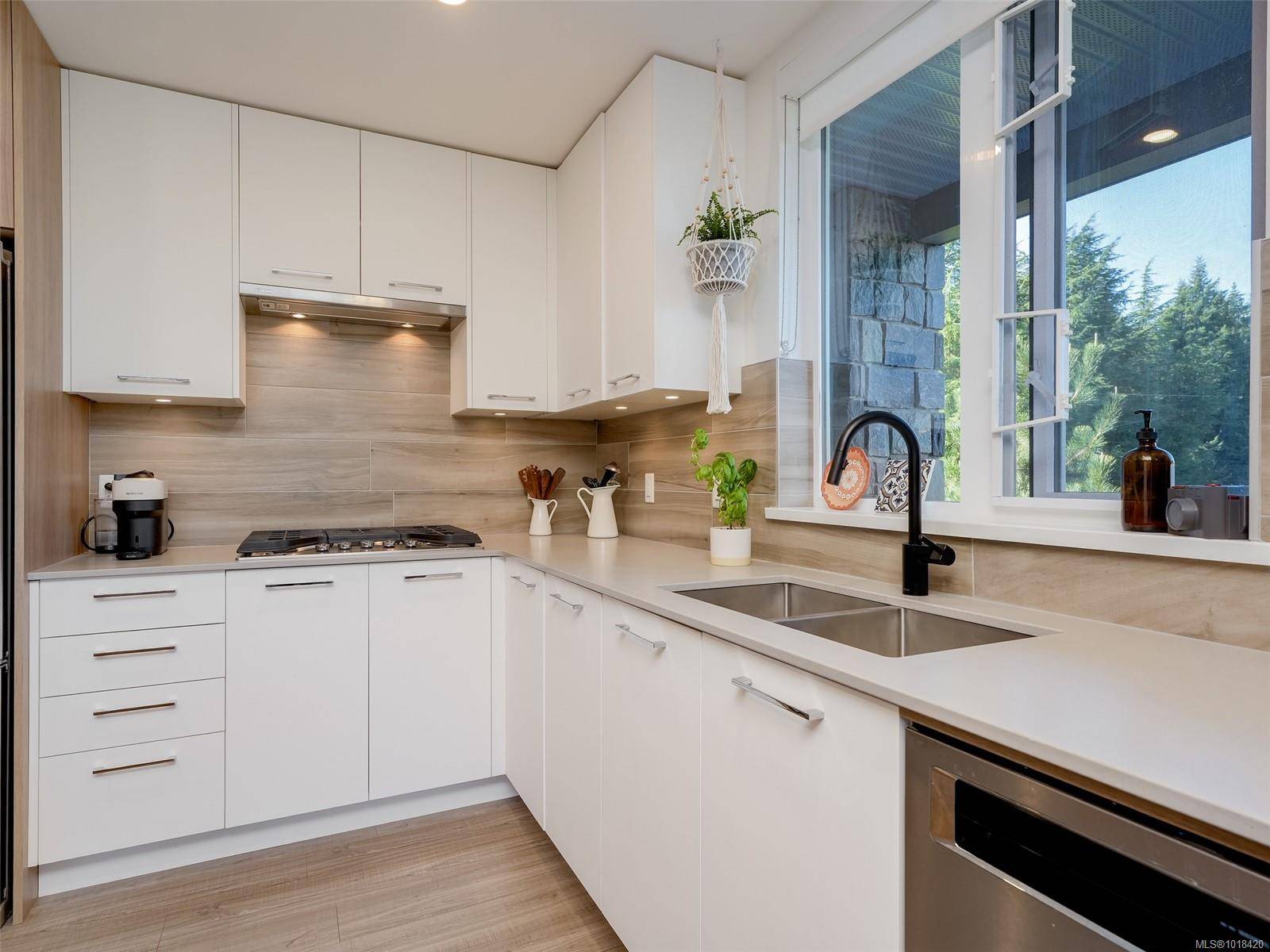 Langford, BC V9B 0W5,960 Reunion Ave #218