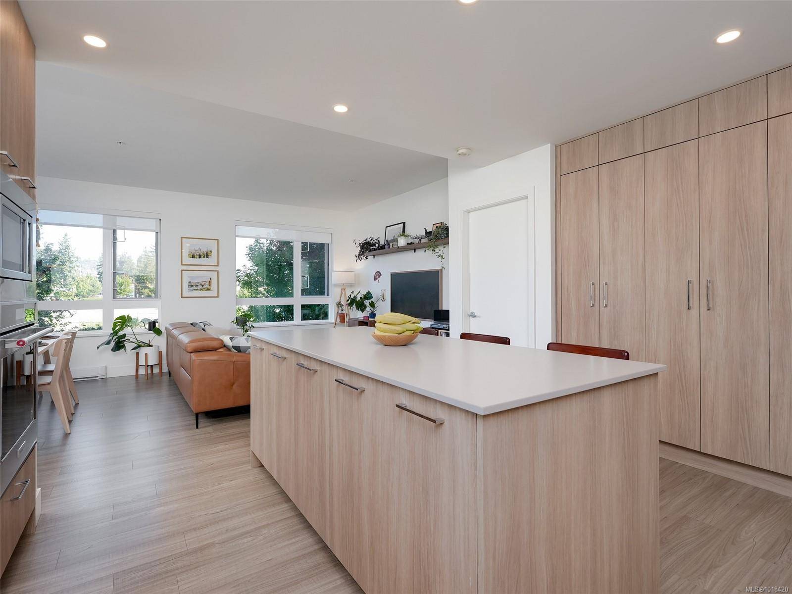 Langford, BC V9B 0W5,960 Reunion Ave #218