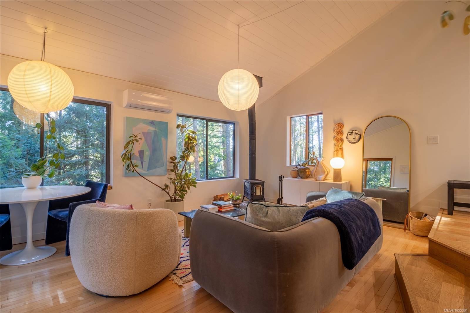 Pender Island, BC V0N 2M0,4708 Captains Cres