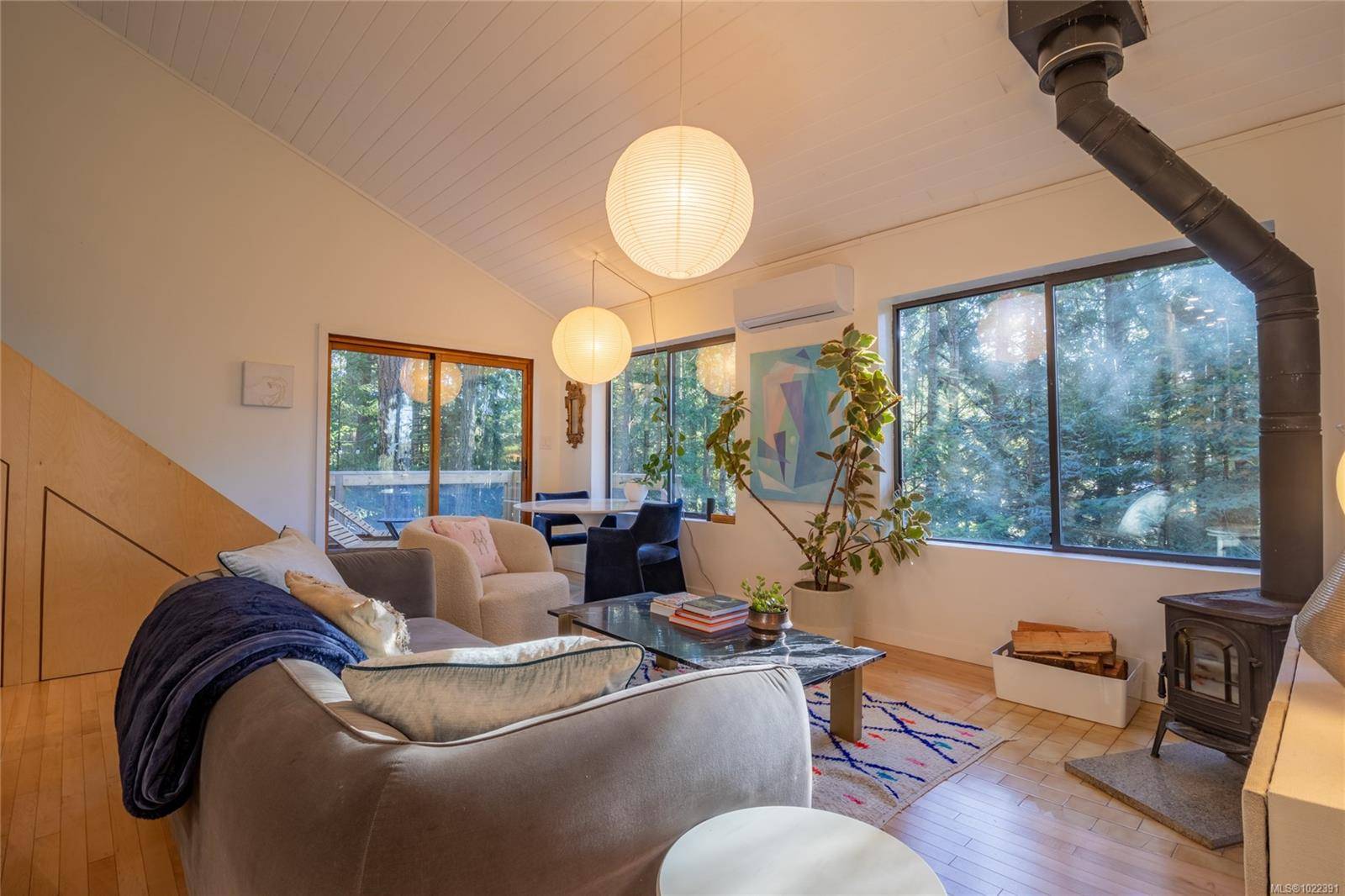 Pender Island, BC V0N 2M0,4708 Captains Cres