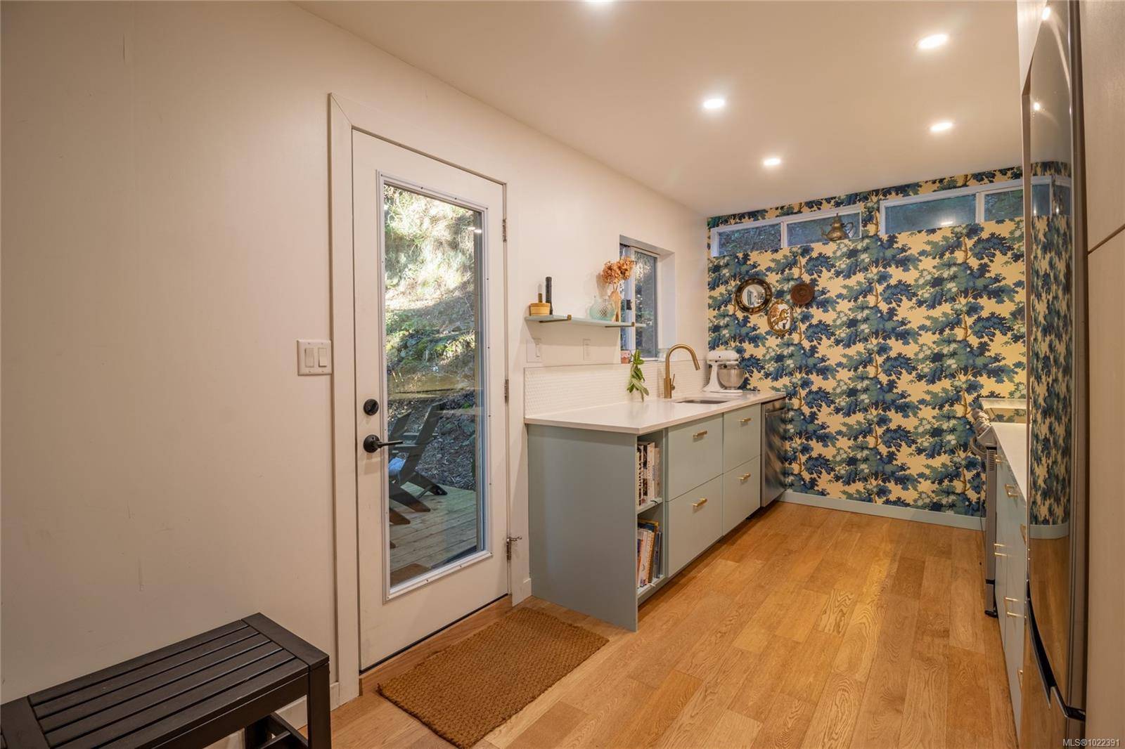 Pender Island, BC V0N 2M0,4708 Captains Cres