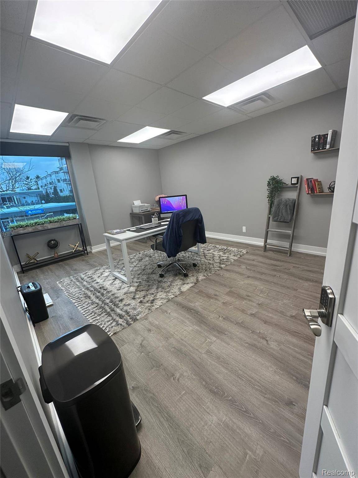 Birmingham, MI 48009,975 E. Maple RD #214