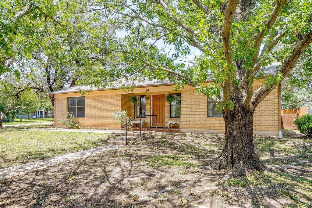 Weatherford, TX 76086,801 E 3rd Street