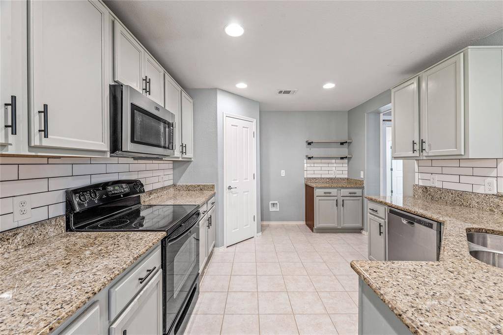 Fort Worth, TX 76177,15980 Avenel Way