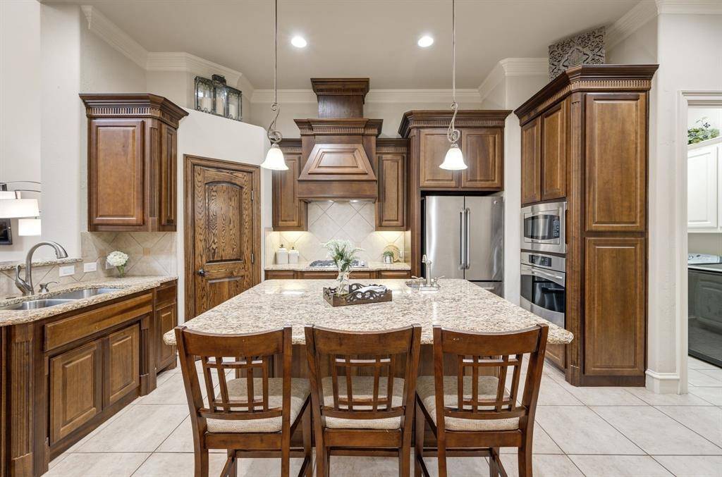 Colleyville, TX 76034,5134 Post Oak Trail