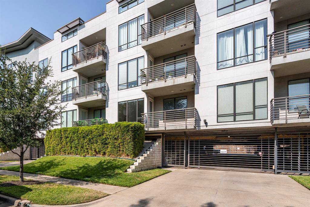 Dallas, TX 75219,4040 N Hall Street #107