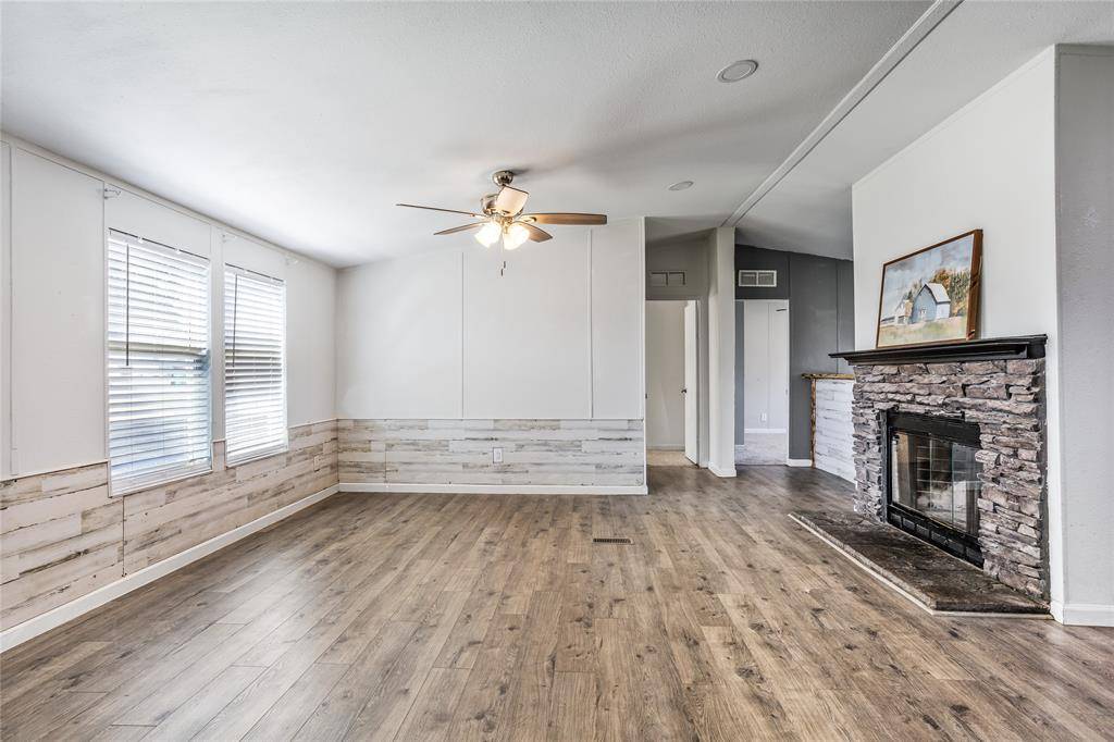 Southmayd, TX 75092,112 Pine Ridge Circle