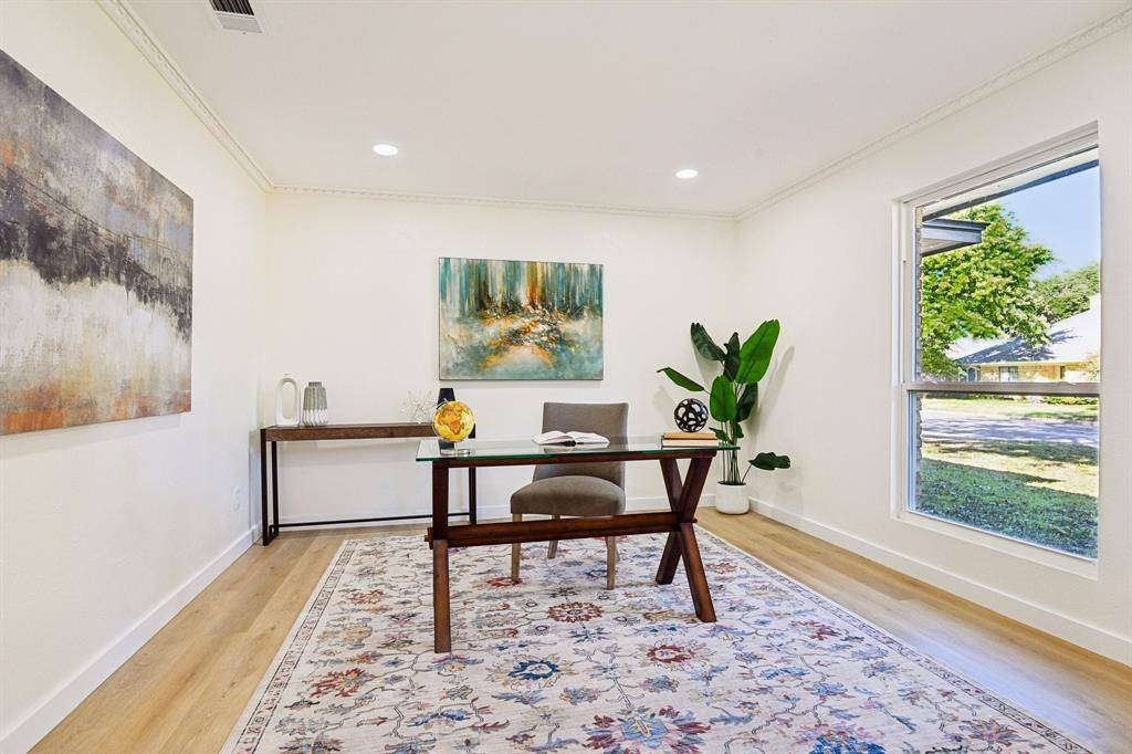 Arlington, TX 76016,4300 Kingswick Drive