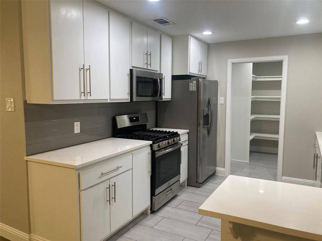 Irving, TX 75062,518 Burnwood Drive