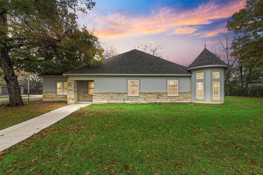 Everman, TX 76140,201 W Enon Avenue